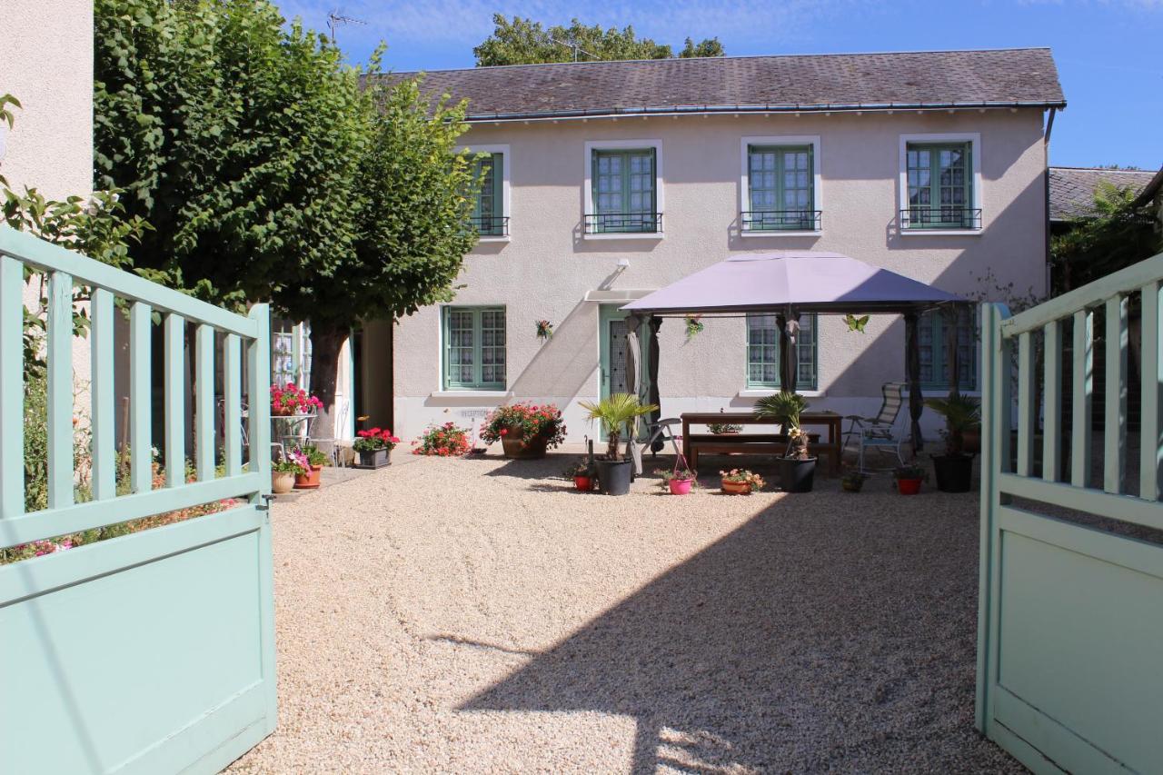 Aparthotel Quelques Fleurs La Roche-Posay Exterior foto
